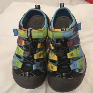 Keen‎ Black and Blue Outdoor Sandals with Velcro Closure